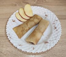 Блинчики с яблоками и корицей