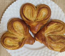 Плюшка сахарная