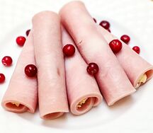 Рулетики ветчинные