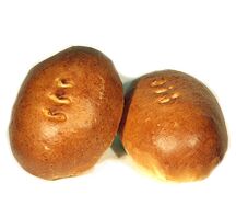 Пирожок с картофелем и грибами