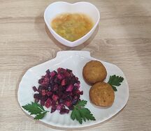 Рыбный суп, котлета рыбная, винегрет
