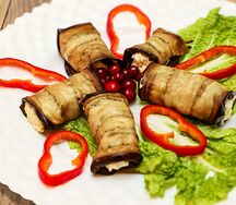 Рулетики из баклажанов