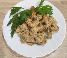 Печень говяжья по-строгановски