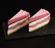 Пирожное Чизкейк Черная смородина