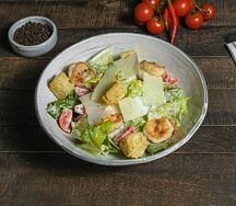 Салат Цезарь с креветками