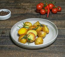 Запеченный картофель с розмарином