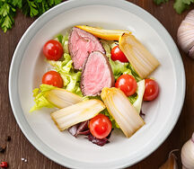 Теплый салат с говядиной