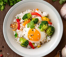 Рис азиатский с яйцом