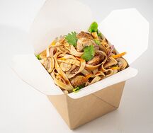 Вок с куриным филе