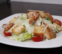 Цезарь с тигровыми креветками