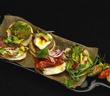 Тапас под белое