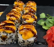 Запеченный ролл с креветкой