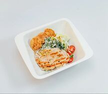 Салат Цезарь с куриным филе