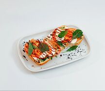 Брускетта с капрезе