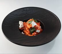 Салат с печёным перцем и фетой