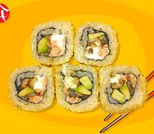 Теплый ролл Майами с лососем