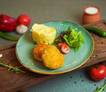 Котлеты из телятины с картофельным пюре