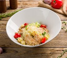 Салат Цезарь с курицей