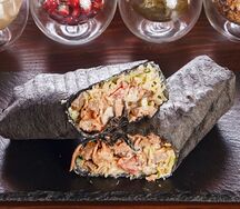  Шаурма в черном лаваше