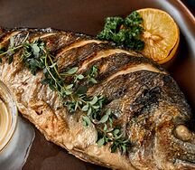 Дорадо на гриле с прованскими травами