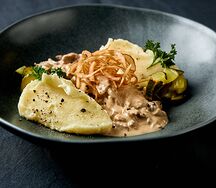 Бефстроганов с картофельным пюре