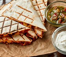 Кесадилья с куриным филе