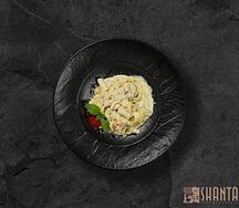 Паста с креветками и кальмаром