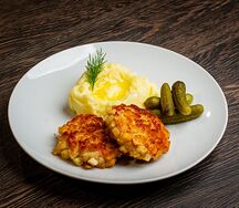 Котлеты Пожарские с картофельным пюре