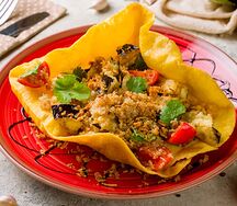 Салат с баклажанами и киноа