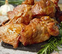 Сочная свиная шейка на углях