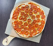 Пицца Пепперони 40см стандартное тесто