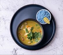 Том ям с морепродуктами