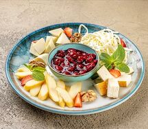 Ассорти местных сыров