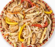 Лапша рисовая с курицей