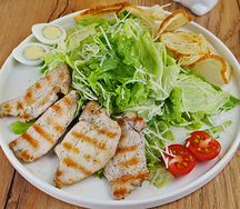 Цезарь с курицей 180гр