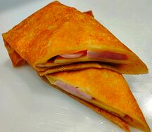 Блин с ветчиной и сыром