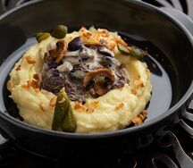 Бефстроганов из говяжьей вырезки