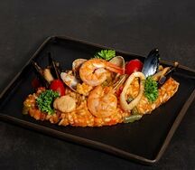 Паэлья с морепродуктами