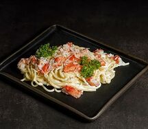 Лингвини с мясом камчатского краба и трюфельной заправкой