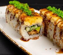 Запечённый ролл с угрем