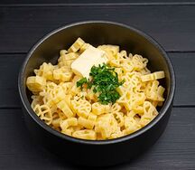 Макароны-игрушки со сливочным маслом