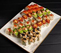 Сет 40 роллов Праздничный