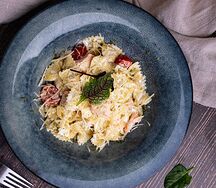 Паста с семгой и песто