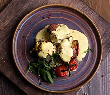 Медальон из свинины