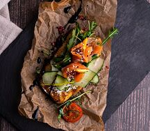 Брускетта с семгой