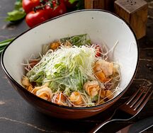 Салат А-ля Цезарь с креветками