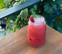 Домашний лимонад Фейхоа-клубника-лайм