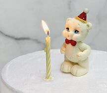 Фигурка из белого шоколада