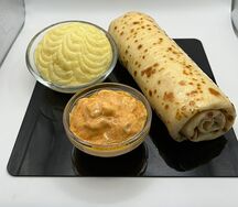 Блинчик с картошкой и куриным филе в сливочном соусе