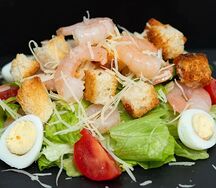 Салат Цезарь с креветкой